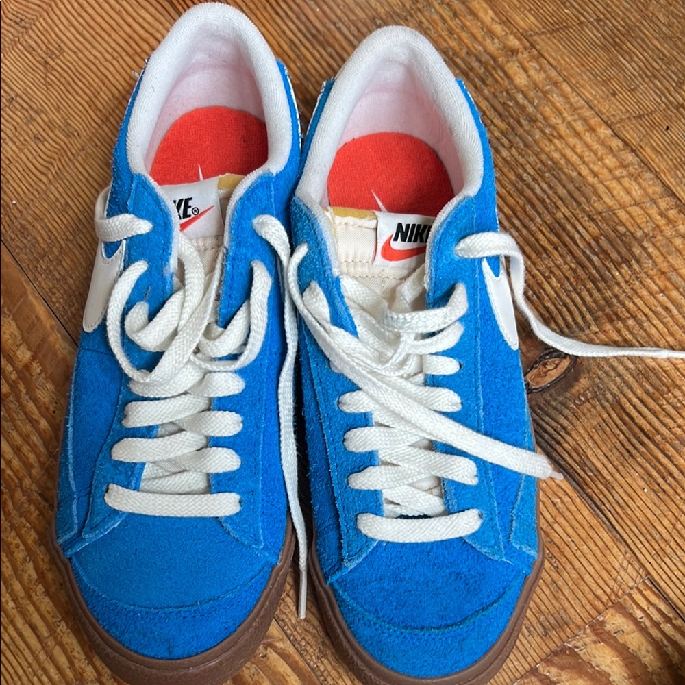 Nike Blue and White Retro Sneakers